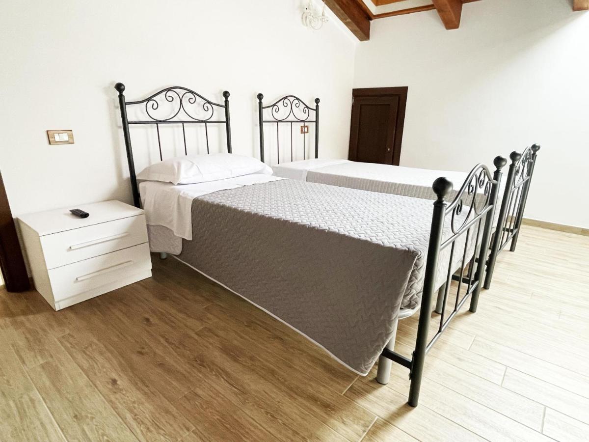 Pertosa Tenuta Morrone מראה חיצוני תמונה